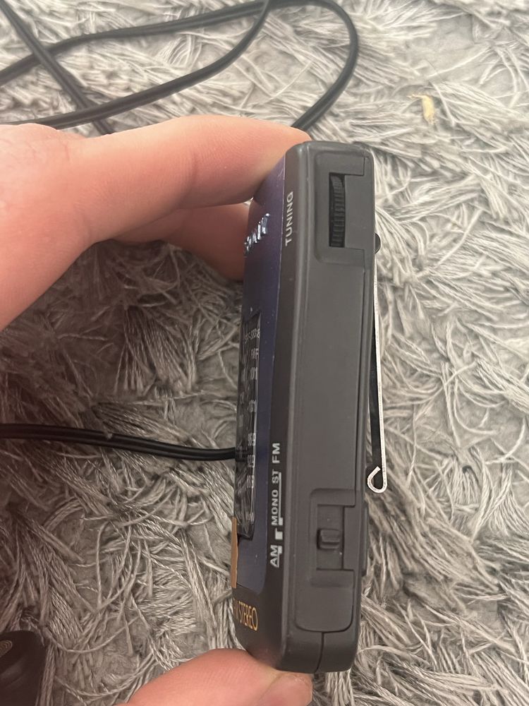 Портативное радио SONY SRF-S83 Walkman Mega Bass FM AM Radio