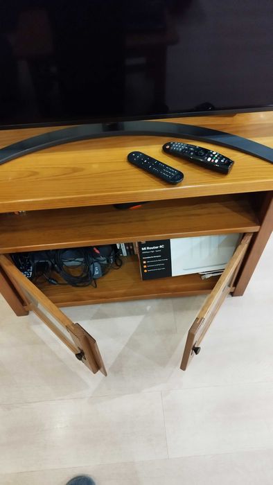 Móvel TV em pinho maciço da Pedrosas