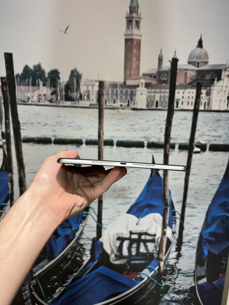 планшет iPad 8 2020 року 128gb Wifi+LTE 10.2 Space Gray з гарантією