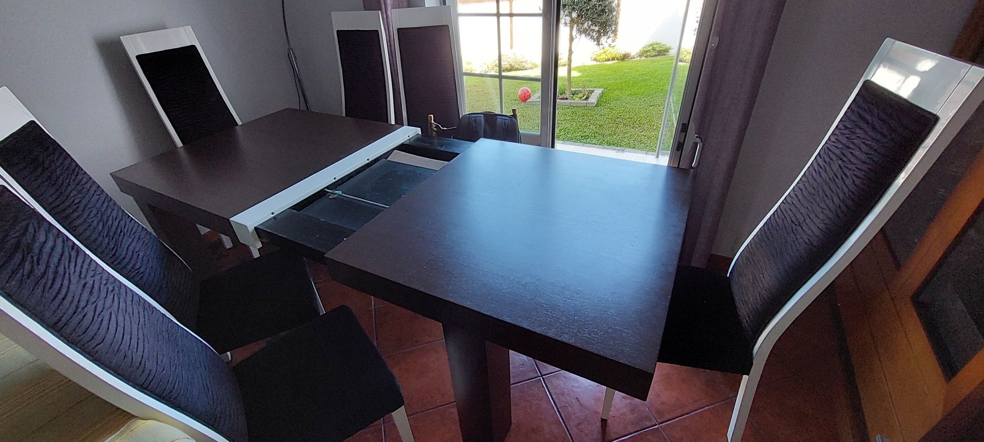 Mesa jantar e 6 cadeiras