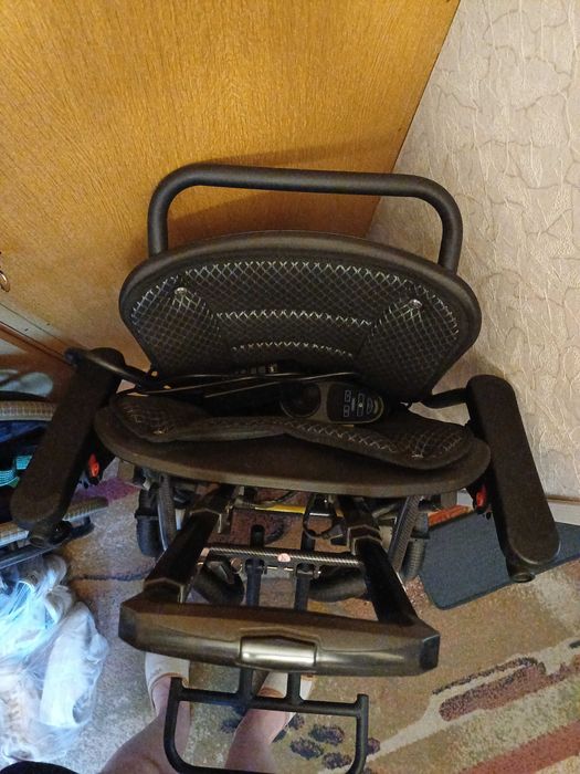 Wózek inwalidzki elektr. RAZ UŻYTY  (AT52326, bateria10A), GWARANCJA