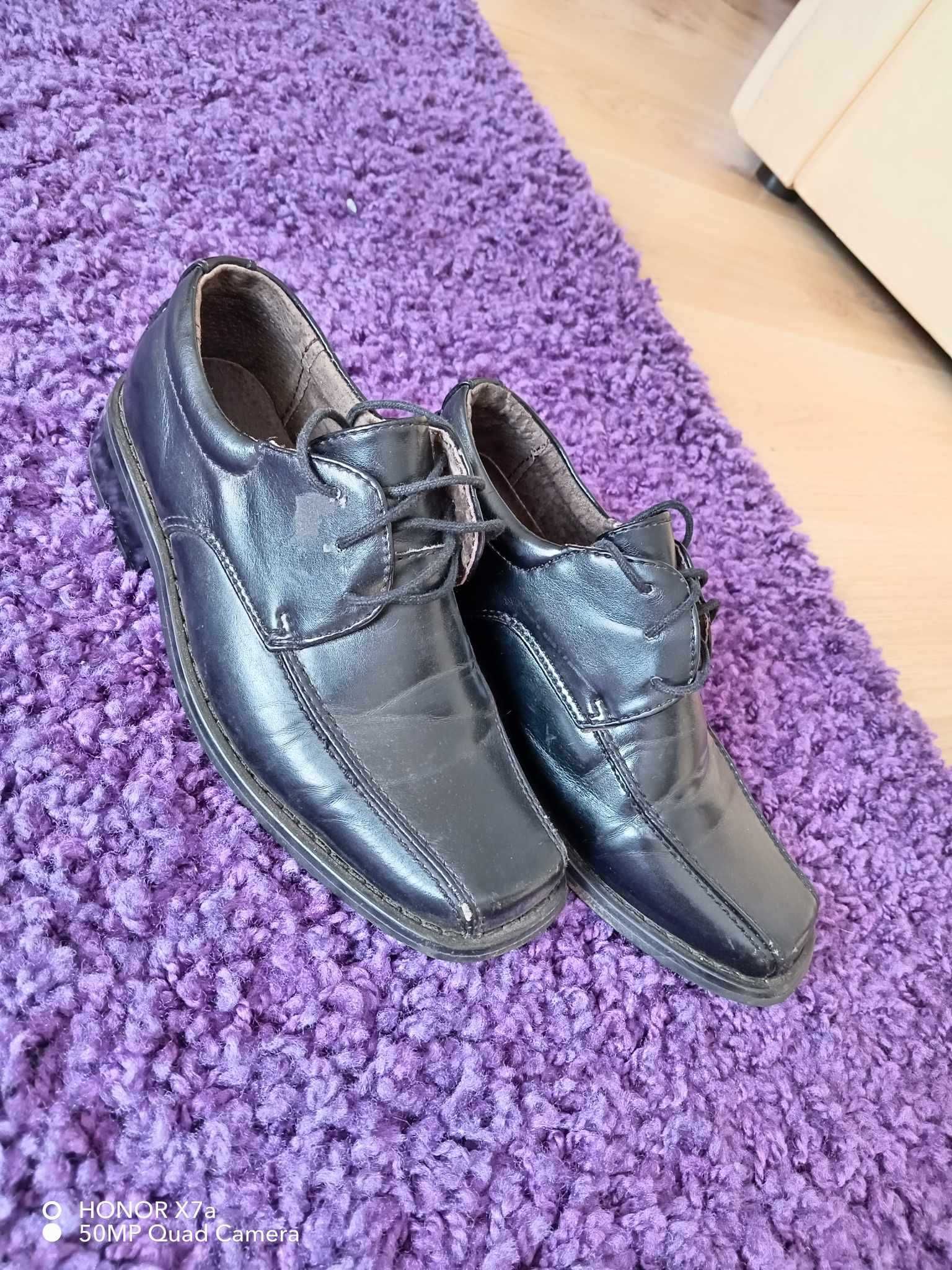 Wizytowe buty chłopięce czarne eleganckie r.30