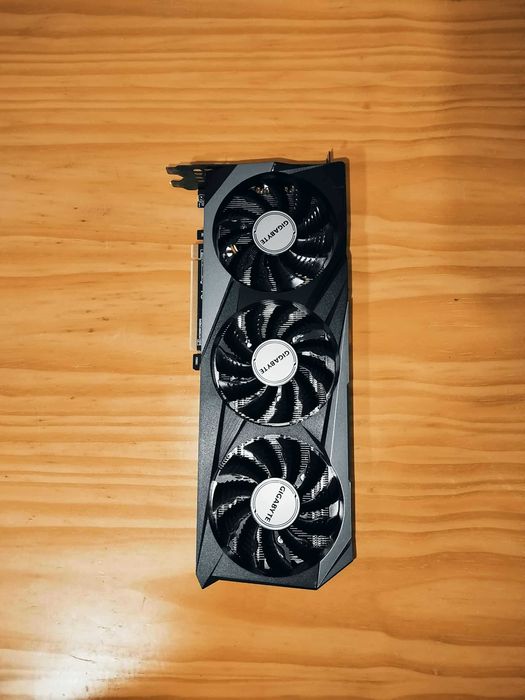 Gráfica RTX 3070 Gigabyte