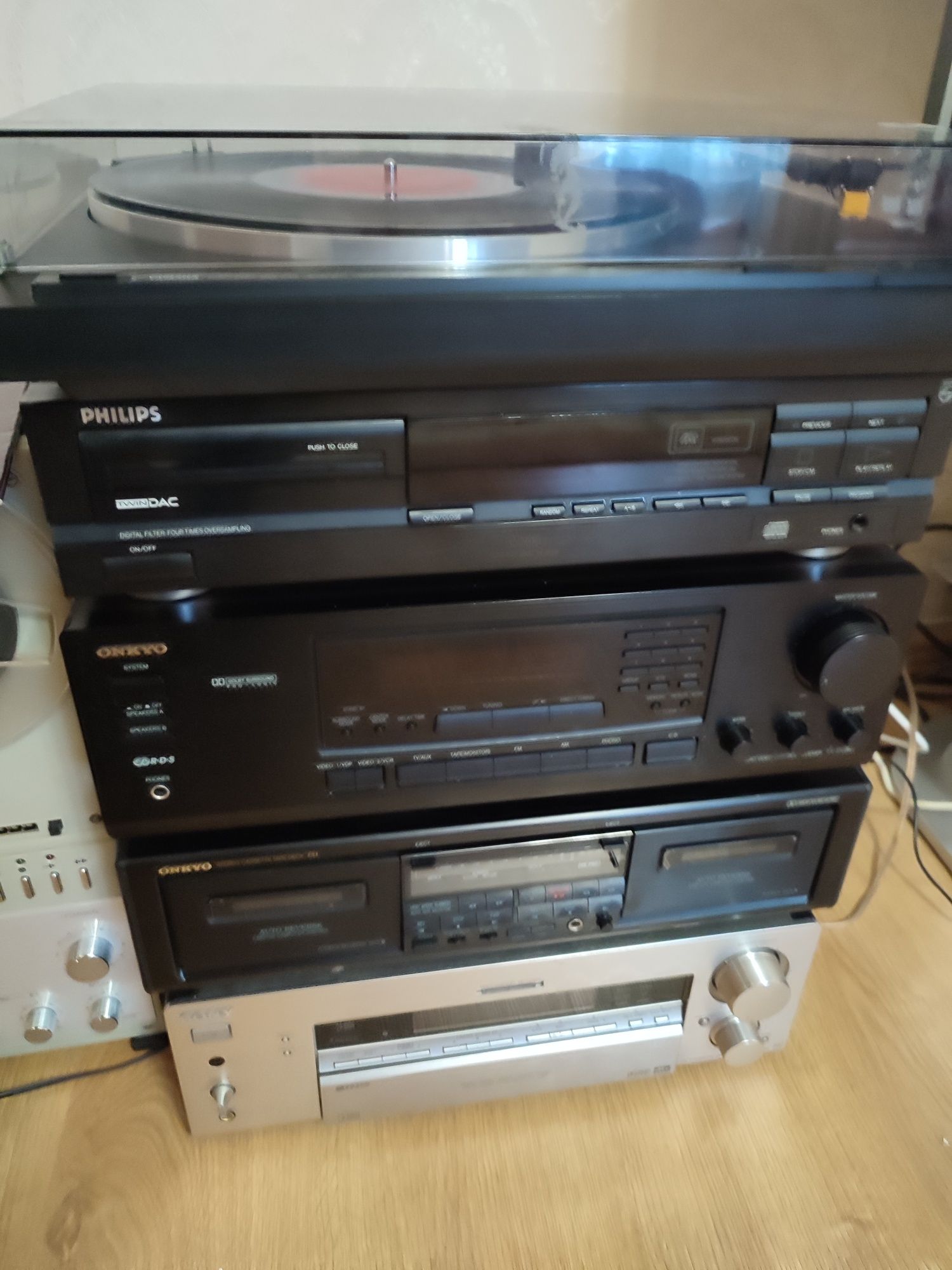CD програвач Філіпс CD 610  Бельгійський.