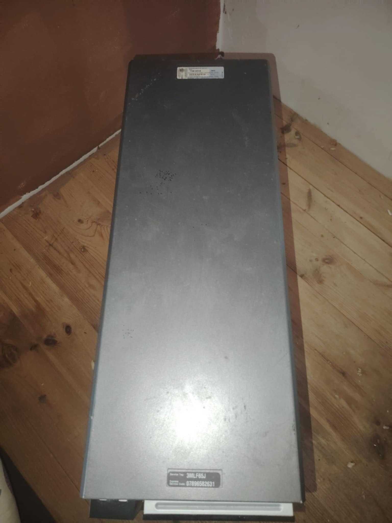 Serwer Dell T610 2x QC 2,4GHZ 16gb 8x 3,5 SAS/SATA