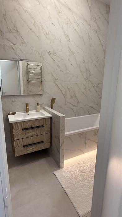 Продам  Нову 2кк Рівьера