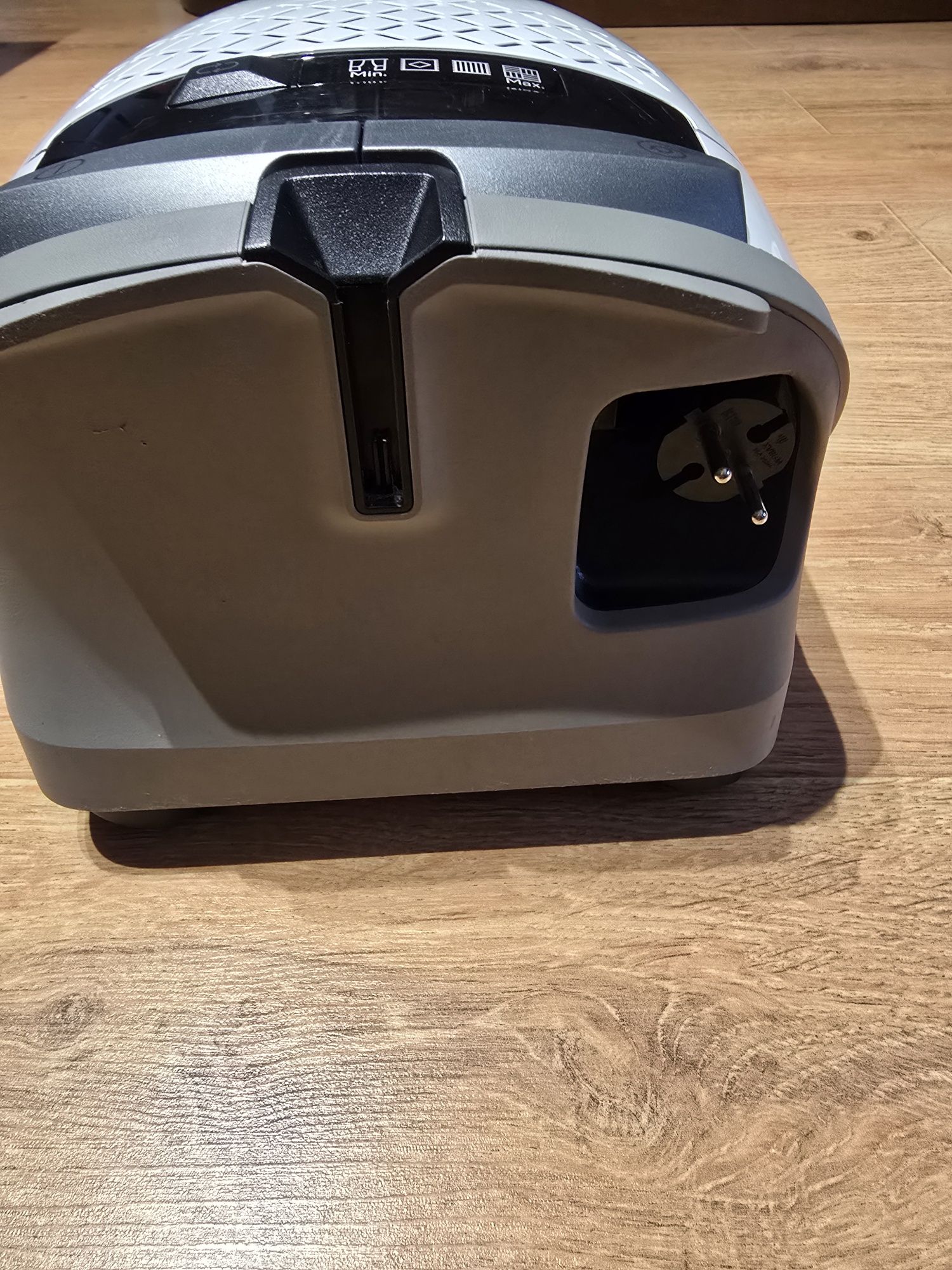 Odkurzacz Miele Guard M1