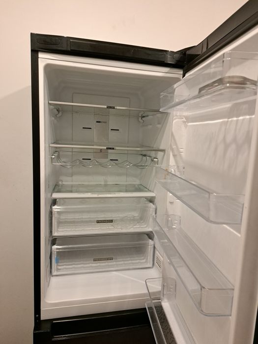 Lodówka Wgirpool NoFrost słabo chłodzi