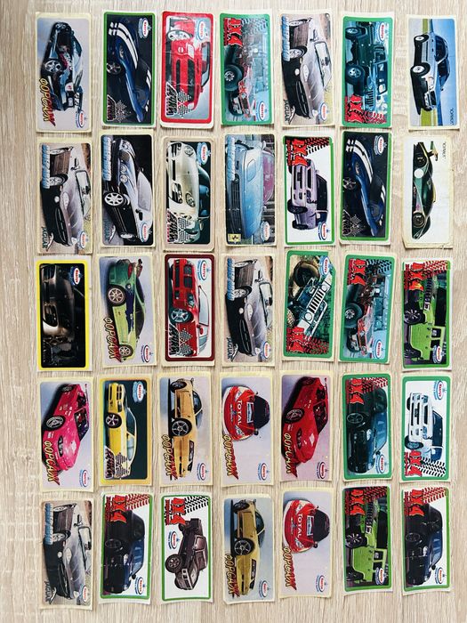 Naklejki z gum z samochodami - 66 sztuk