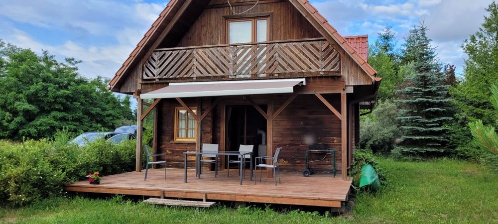 Całoroczny domek Mazury Pelnik nad jeziorem Isąg, molo