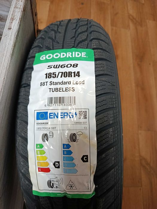 Opony zimowe Goodride 185/70 R14