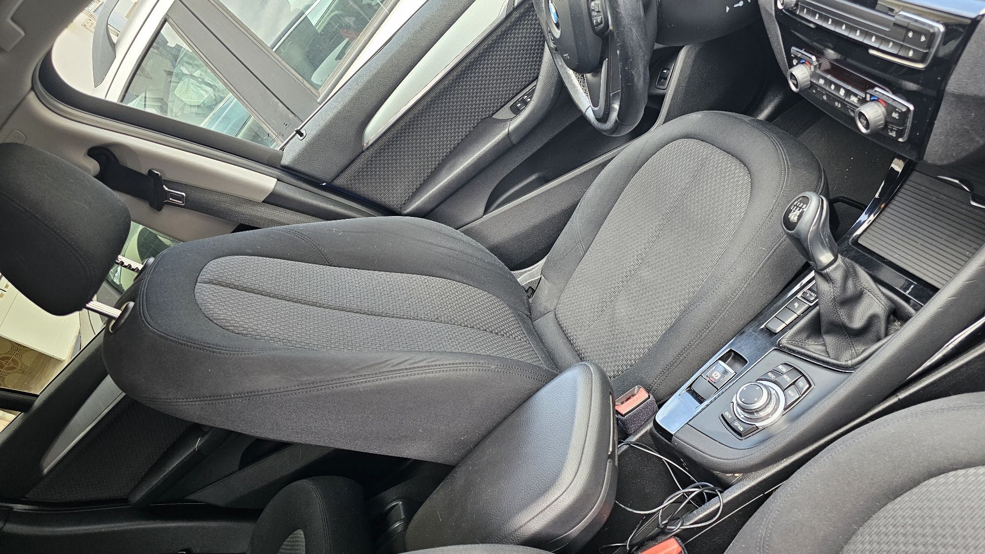 Vendo BMW X1 Sdrive 16d (aceito retoma)
