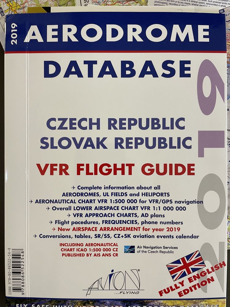 Lotniczy atlas Czech i Słowacji 2019 mapa