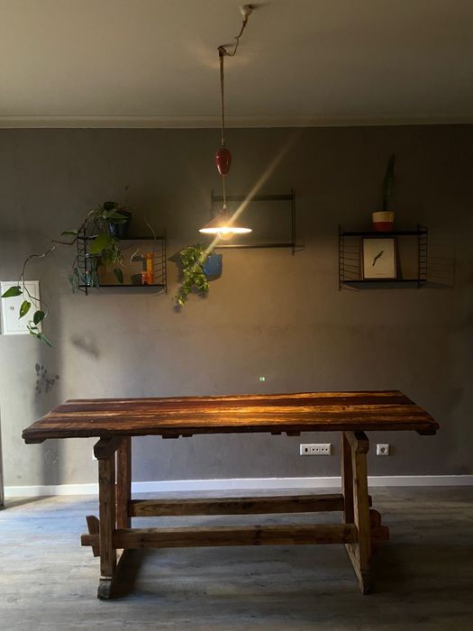 Mesa de madeira muito bom estado