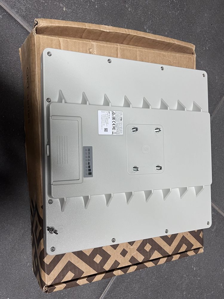 MikroTik QRT 5 ac Router [Novo]