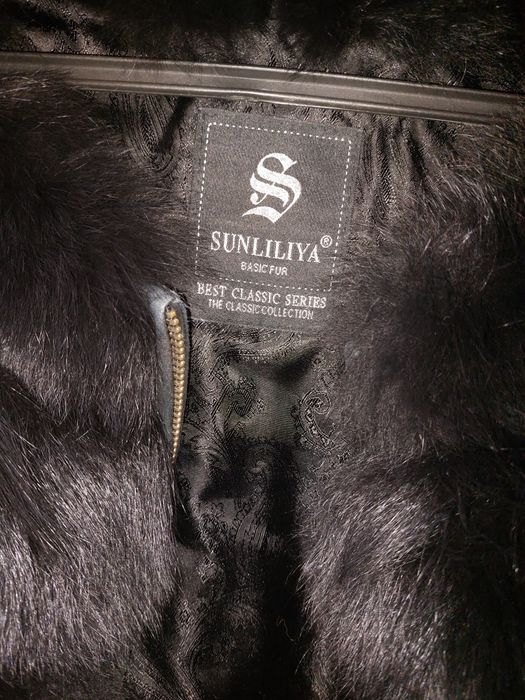 Жилетка меховая натуральная размер 48-50