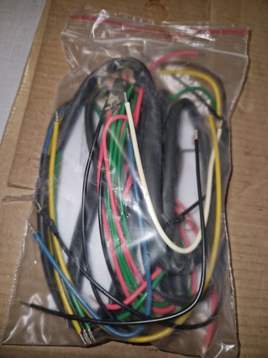 Nowa kpl instalacja elektryczna wiązka WFM M06 licznik w połce