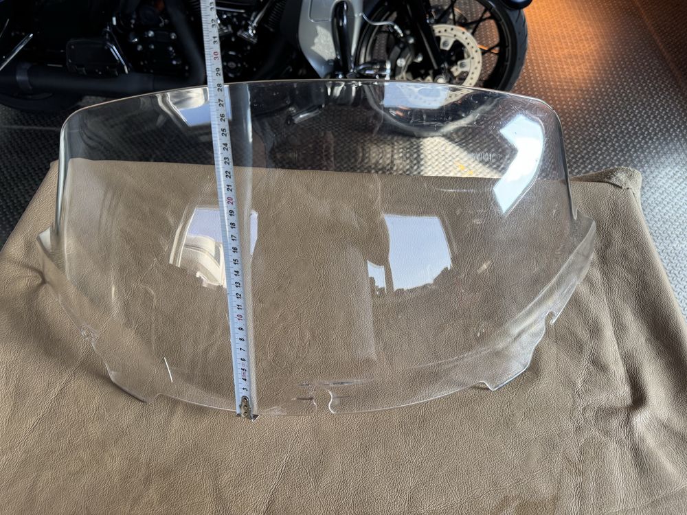 Вітрове скло Harley Davidson
