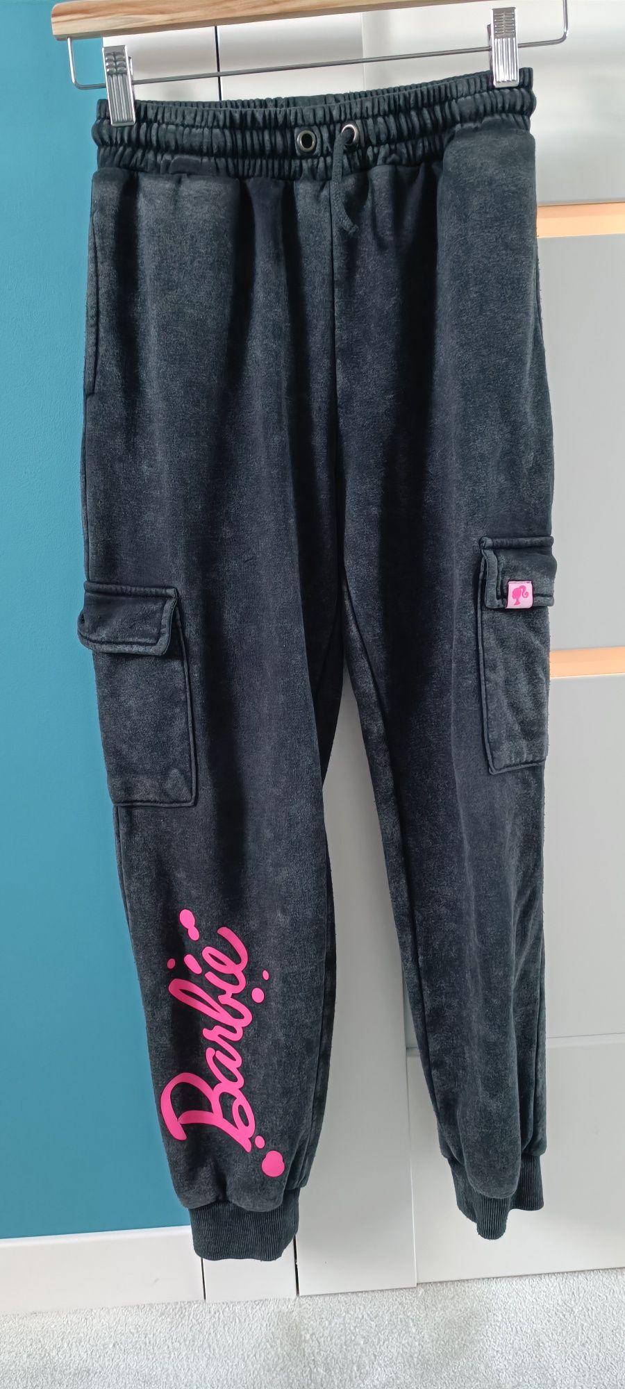Dres dziewczęcy Barbie 146