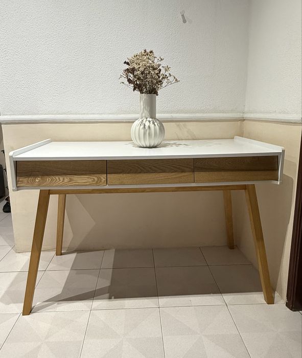 Consola de entrada