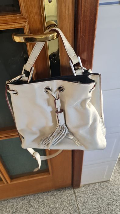 Carteiras em bom estado