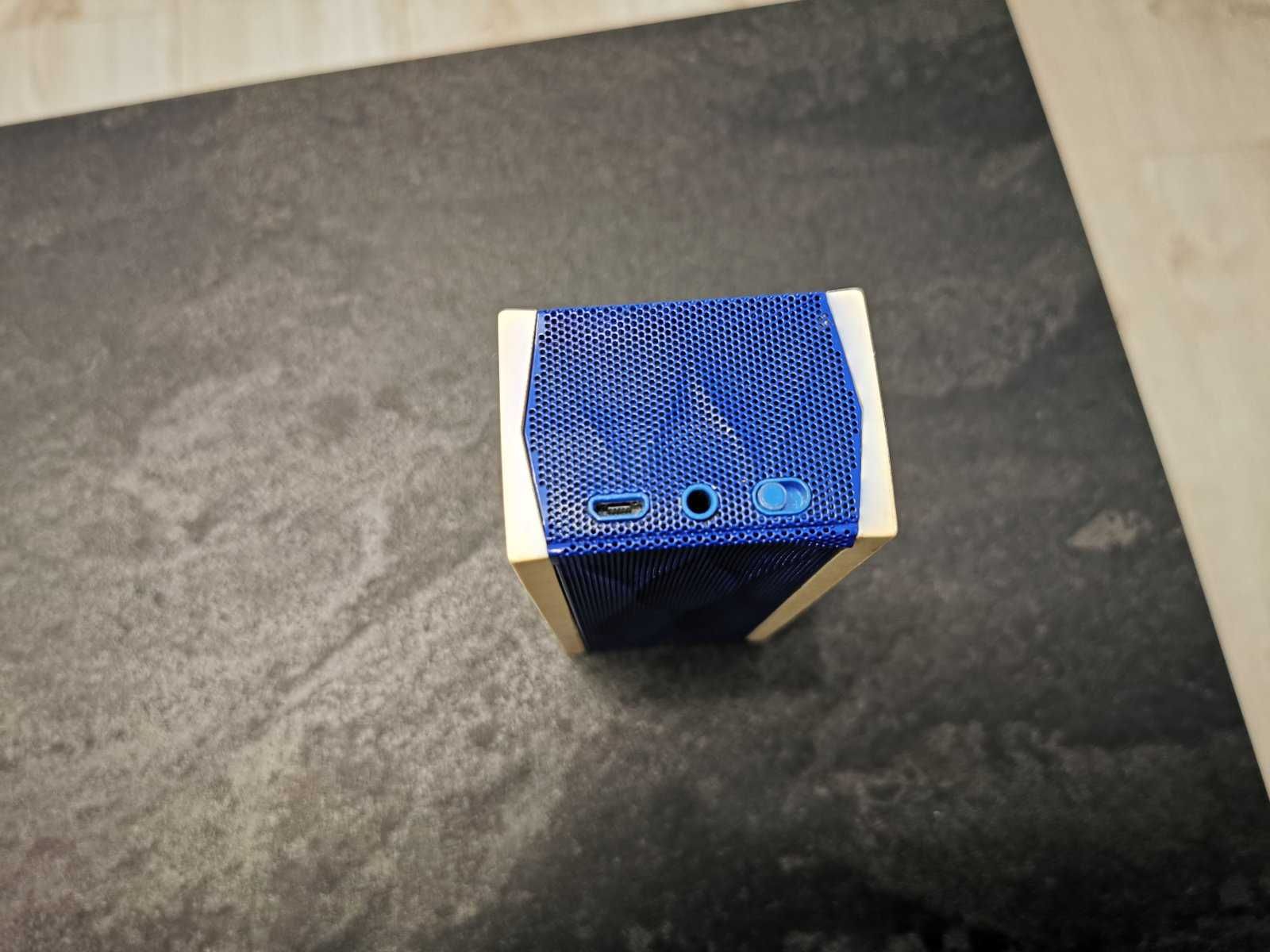 Продам оригинальную bluetooth акустическую систему Jawbone Jambox