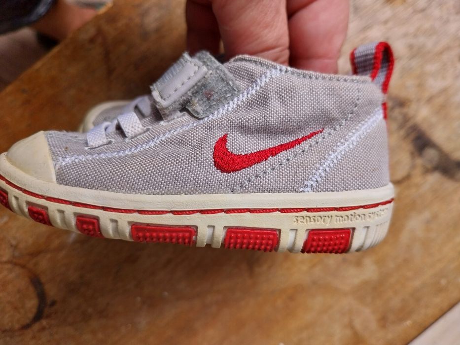 Sapatilhas de pano nike tam.18,5