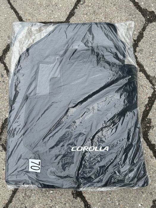 Dywaniki dywany welurowe Toyota Corolla nowe oryginalne
