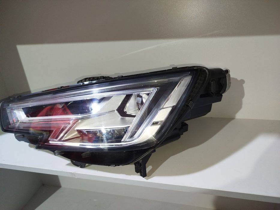 Фара audi a4b9 USA фари ауді А4Б9 фары ауди a4 b9