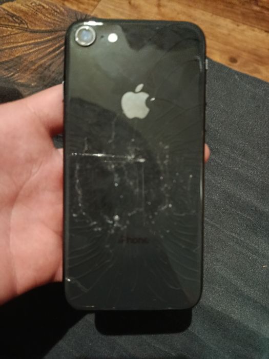 Iphone 8 (Читать описание)