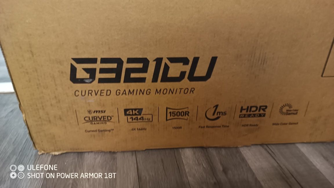 Monitor MSI G321CU 31,5" curved zakrzywiony. Jak nowy - uszkodzona mat