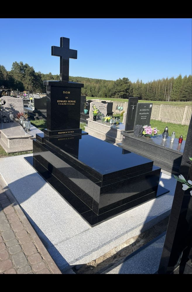 Nagrobek granitowy SZWED BRYŁA