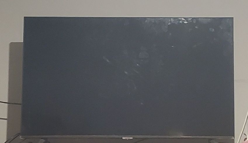 Продам телевізор Samsung UE43AU717OU