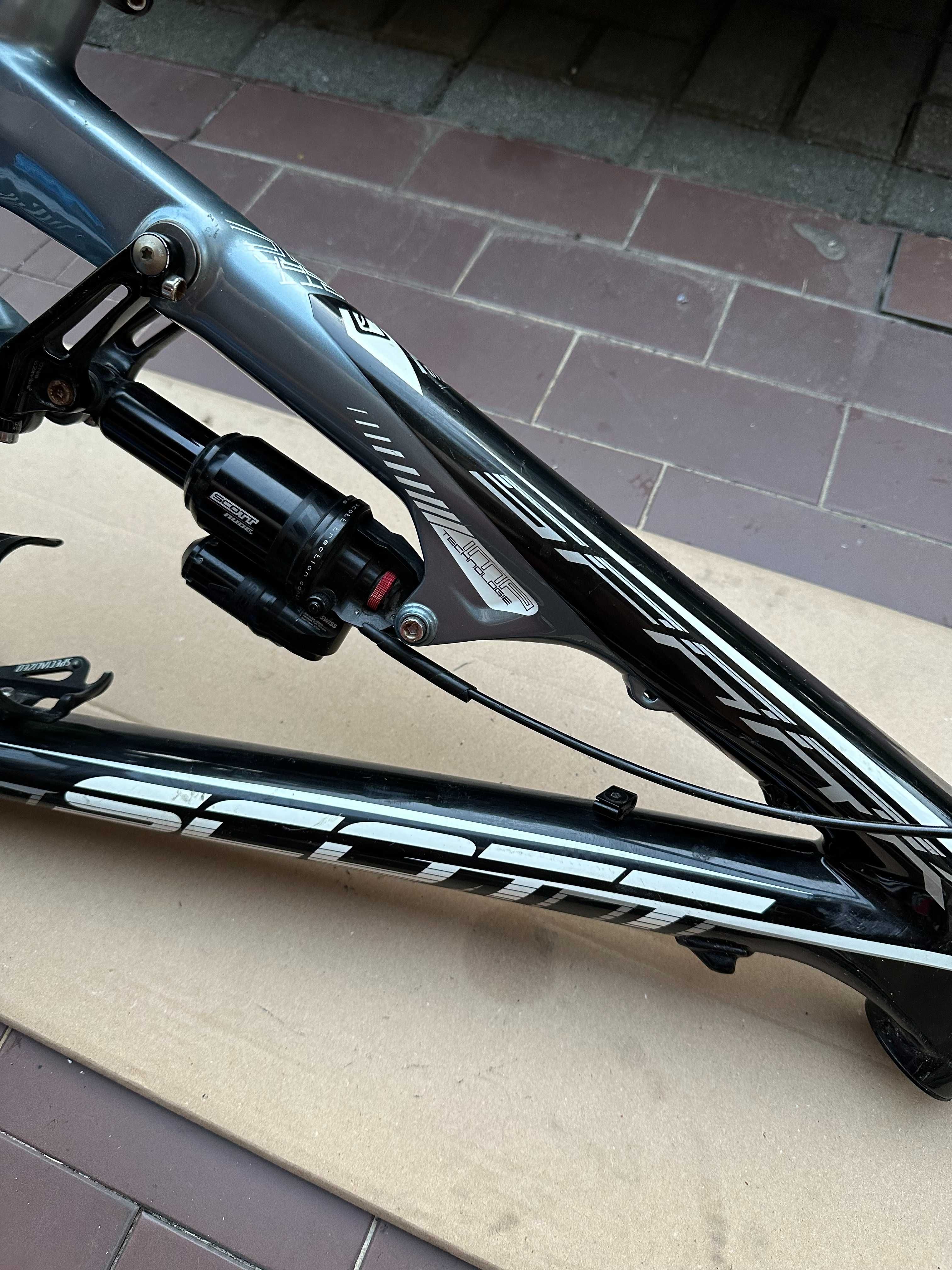 Rama SCOTT Spark Carbon 26" + Damper DT Swiss