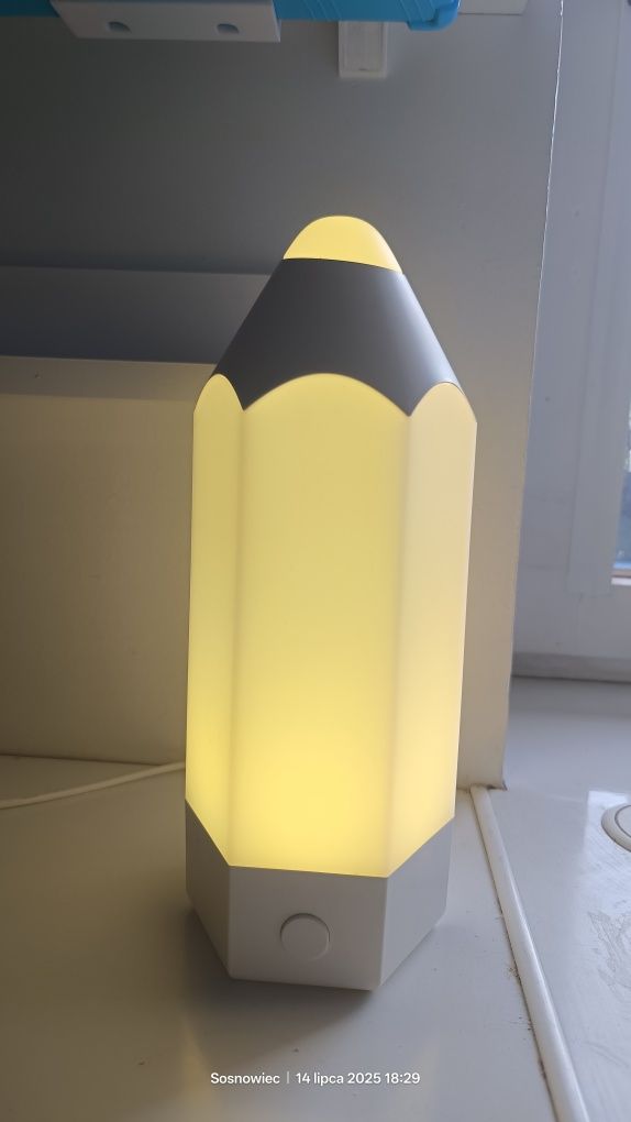 PELARBOJ lampka stołowa OŁÓWEK KREDKA IKEA wiralowa wielobarwna
Lampa