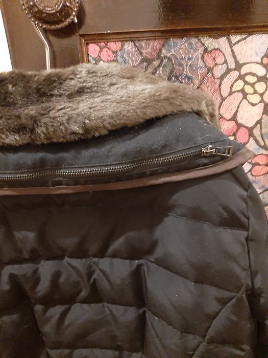 Зимняя женская курточка ZARA оригинал.48 размер.