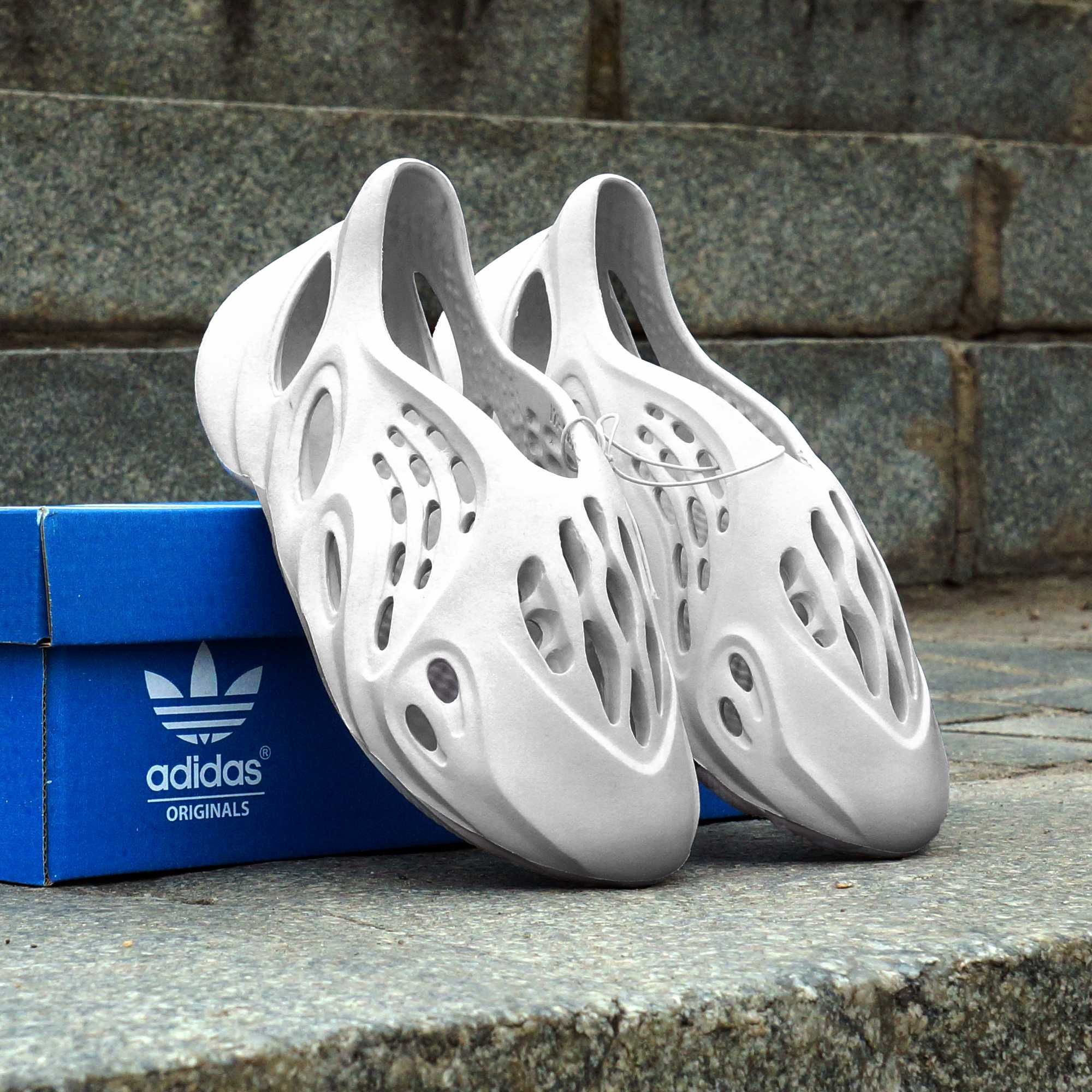 Кросівки тапочки Adidas Yeezy Foam Runner (36-41) чоловічі\жіночі
