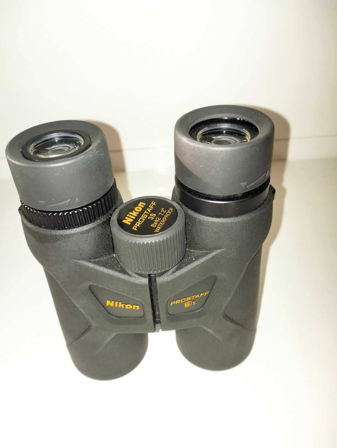 Бінокль Nikon Prostaff 3S (8×42)