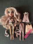 Lalka Bella Rainbow High