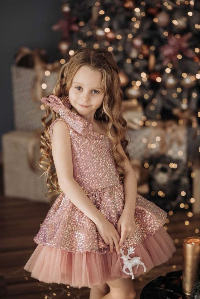 Святкова сукня для маленької принцеси, вк 5-6 років