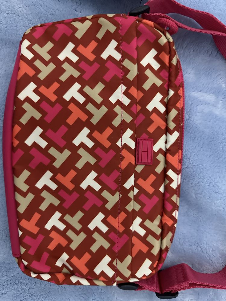Torebka, listonoszka damska Tommy Hilfiger oryginalna