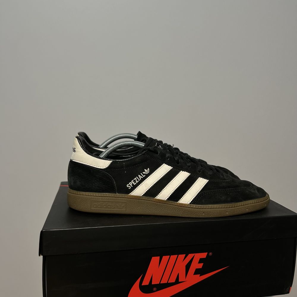 Buty Adidas Spezial czarne mini logo print Y2K