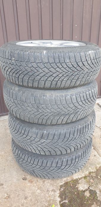 Alufelgi z oponami zimowymi 205/60/16 Bridgestone