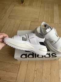 Сандалі Adidas 42