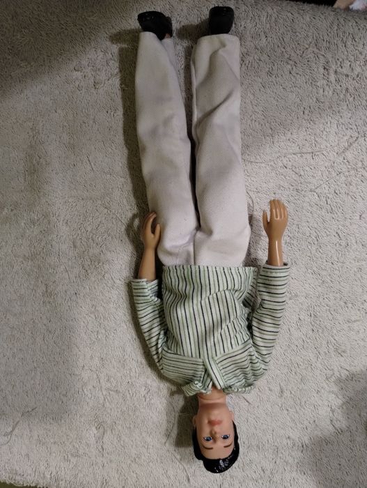 Lalka typu Ken ruchome stawy