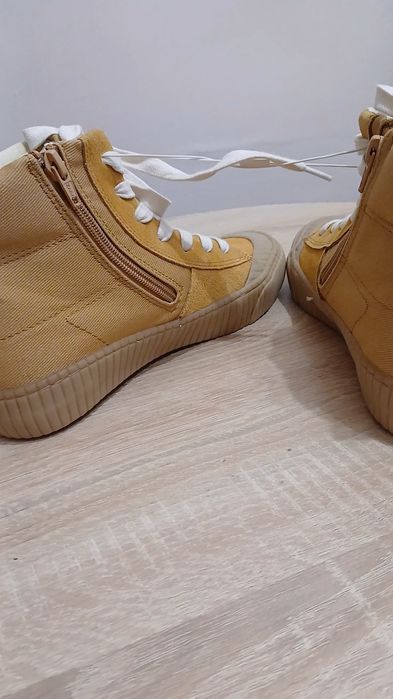 Хайтопи zara 38розмір