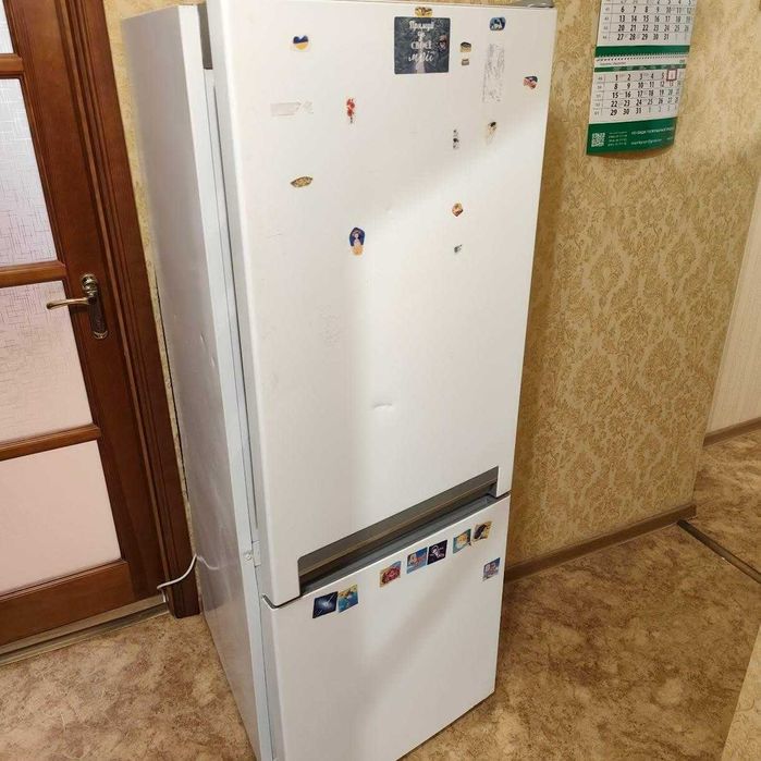 Продам холодильник Bosch в хорошому стані повністю робочий