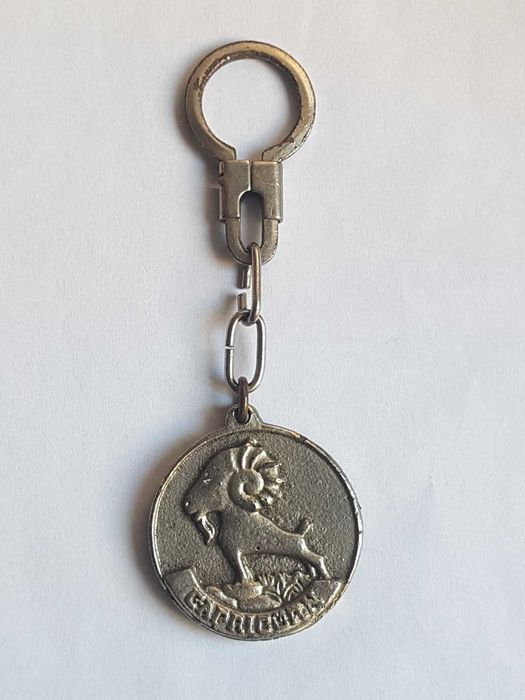 Porta Chaves Antigo Signo Capricórnio