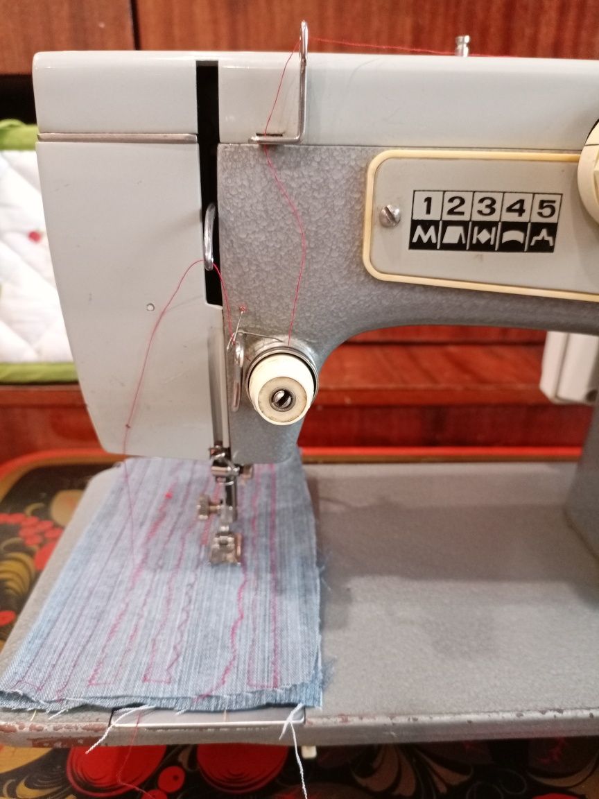 Швейная машина Чайка-3 продам