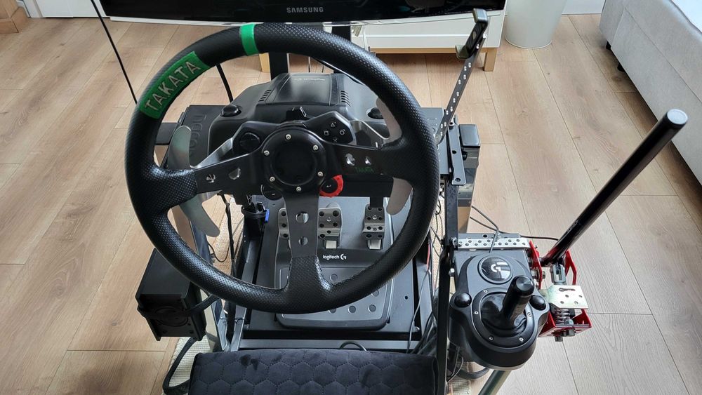 Sim racing kierownica stanowisko